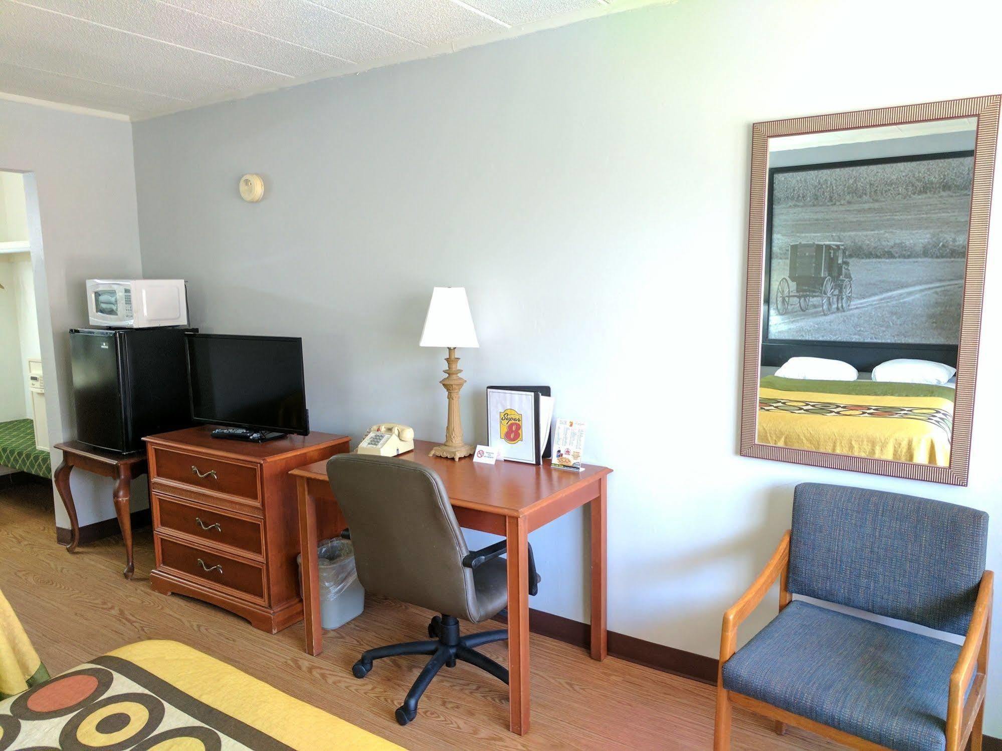Sprucewood Inn Elyria Eksteriør billede