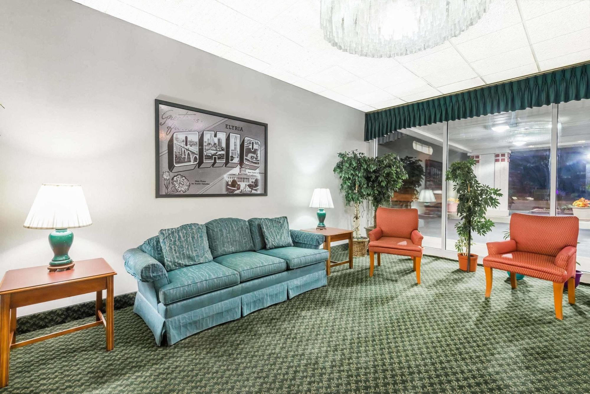 Sprucewood Inn Elyria Eksteriør billede