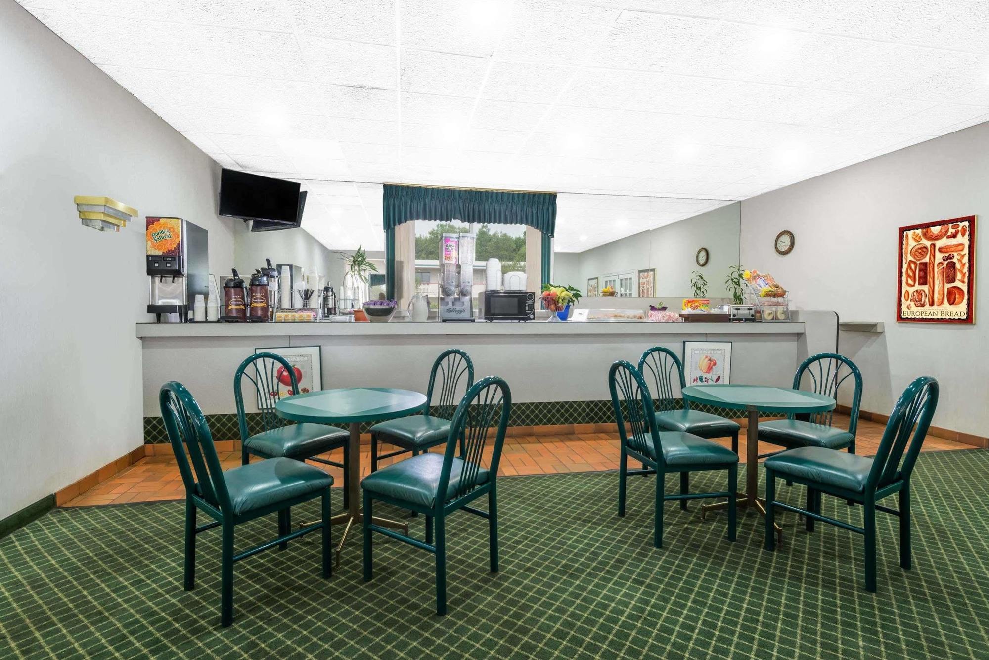 Sprucewood Inn Elyria Eksteriør billede